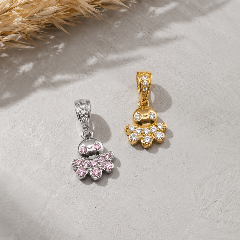 Retro Niche Design Stainless Steel Inlaid Zircon Pendant